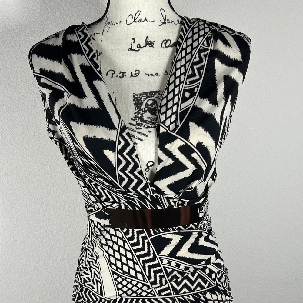 Bodycon Deep Cut Open Back Black and White Geometric Dress Size S